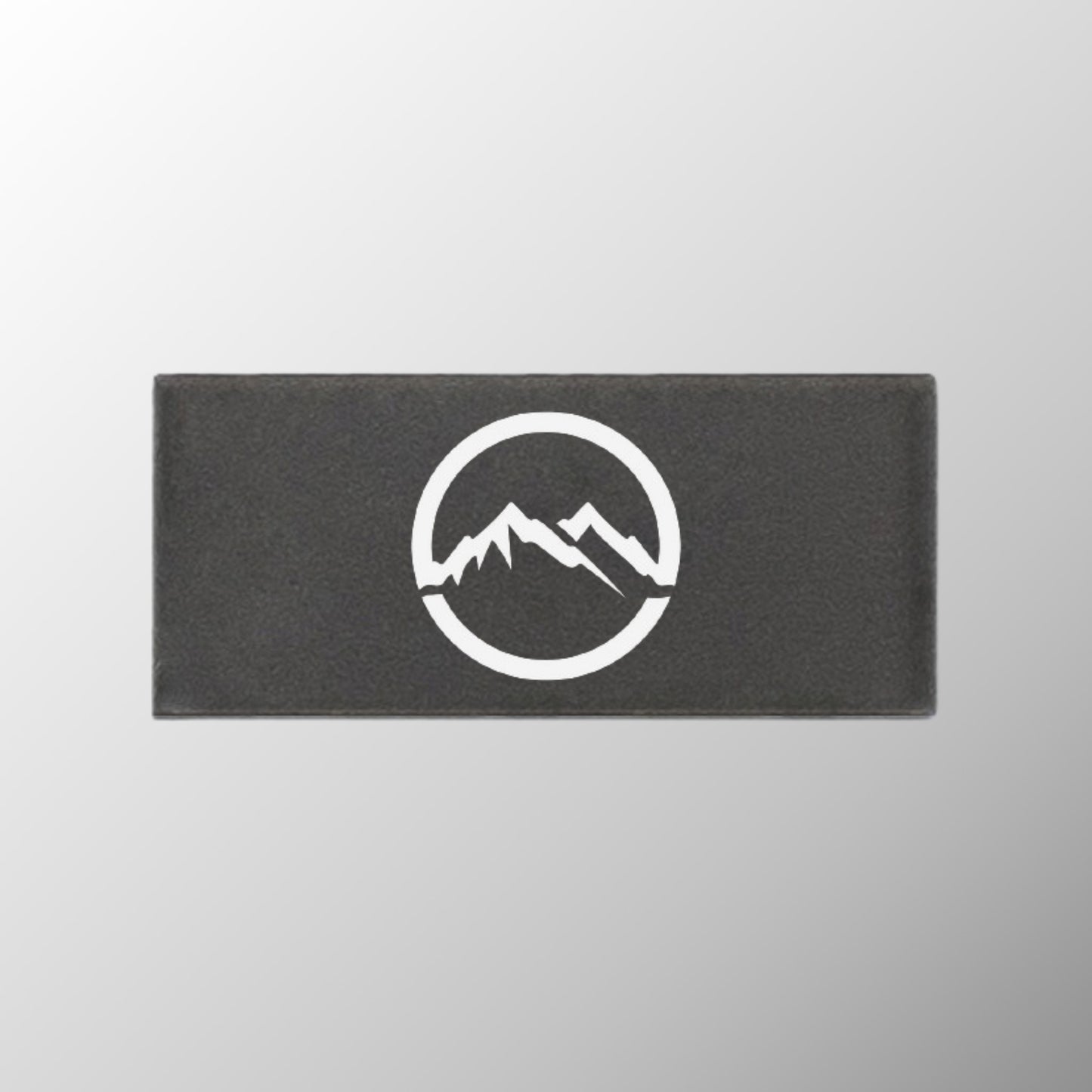 Circle Mountain Badge